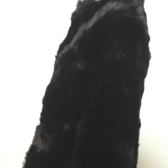 Black Fur Jacket - Picture 7 of 8